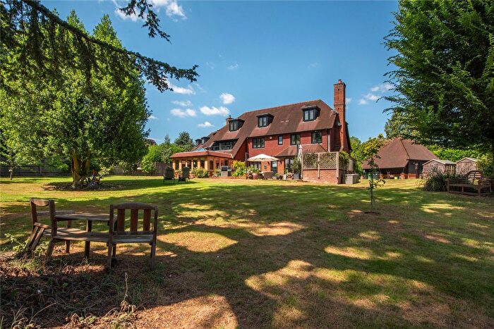 5 Bedroom Detached House For Sale In Old Reigate Road, Betchworth, Surrey, RH3