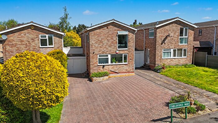 3 Bedroom Link Detached House For Sale In Thelsford Way, Solihull, B92