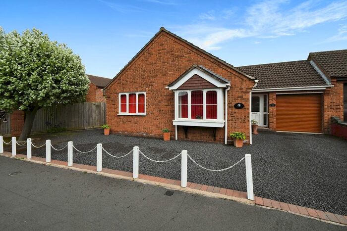3 Bedroom Bungalow For Sale In Clement Close, Branston, Lincoln, Lincolnshire, LN4