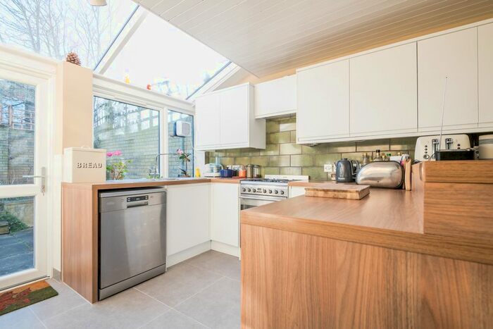 3 Bedroom Terraced House To Rent In Plough Lane, East Dulwich, London, SE22