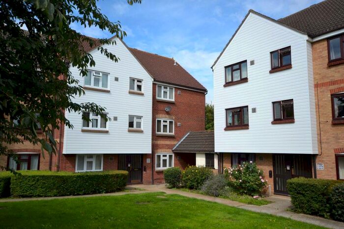 1 Bedroom Flat To Rent In Redmayne Drive, Chelmsford, CM2