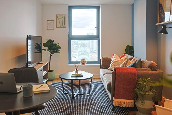 1 Bedroom Apartment To Rent In The Silver Yard, Birmingham Birmingham, B4