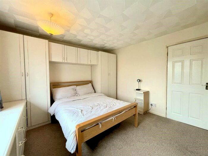 4 Bedroom Property To Rent In Lockerley Crescent, Southampton, SO16