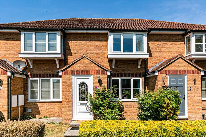 2 Bedroom Terraced House For Sale In Hurstlings, Welwyn Garden City, AL7