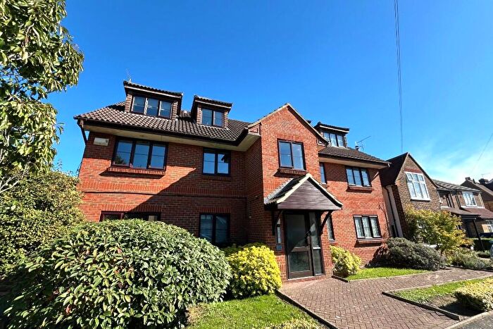 1 Bedroom Flat To Rent In Albury Road, RH1