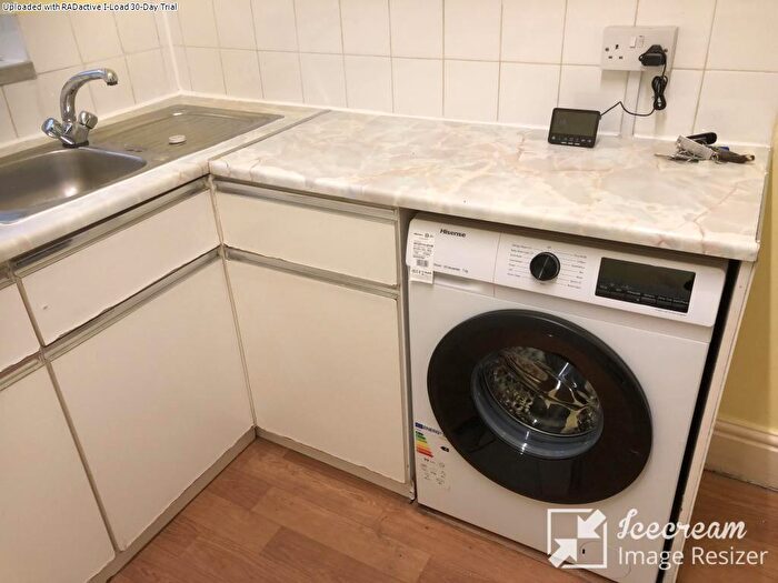 2 Bedroom Flat To Rent In Ferndale Road, Liverpool, L15