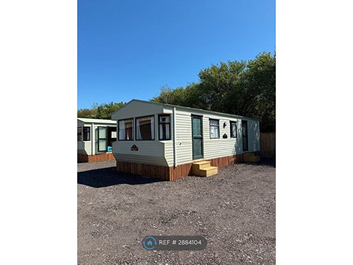 2 Bedroom Mobile/park Home To Rent In Bodymoor Heath Lane, Sutton Coldfield, B76