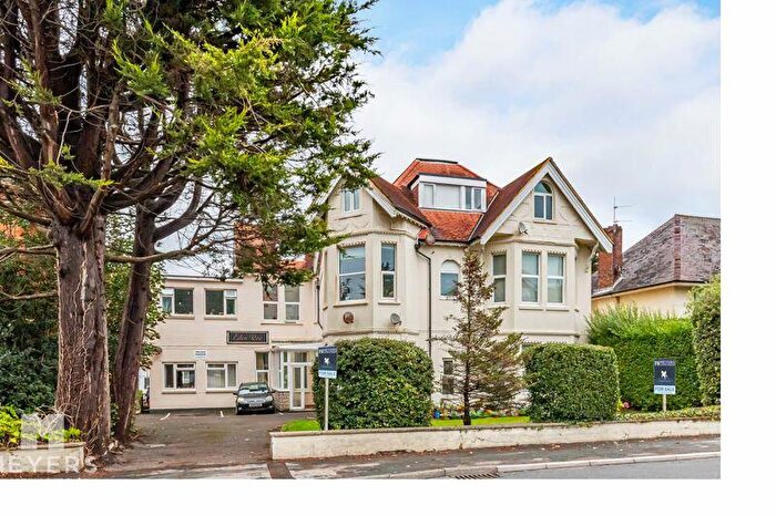 1 Bedroom Apartment For Sale In Eden Roc, Percy Road, Bournemouth, BH5
