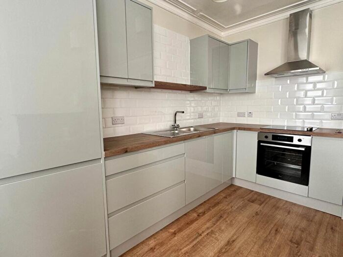 1 Bedroom Flat To Rent In Croft Road, Swindon, SN1
