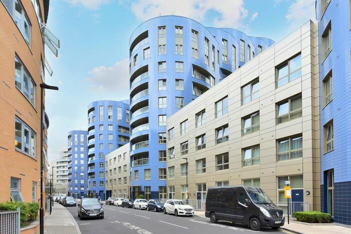 2 Bedroom Flat To Rent In Queensland Road, Highbury, London, N7