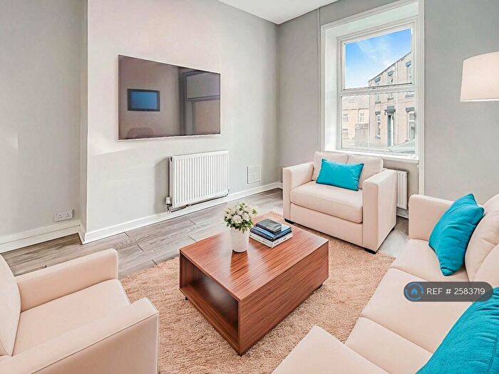 3 Bedroom End Of Terrace House To Rent In Co-Operation Street, Bacup, OL13