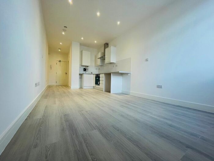 1 Bedroom Studio To Rent In Carters Green, West Bromwich, B70