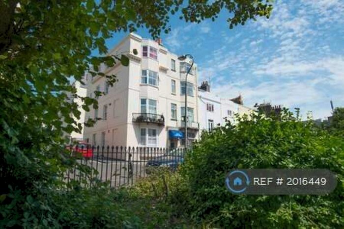 1 Bedroom Flat To Rent In Russell Square, Brighton, BN1