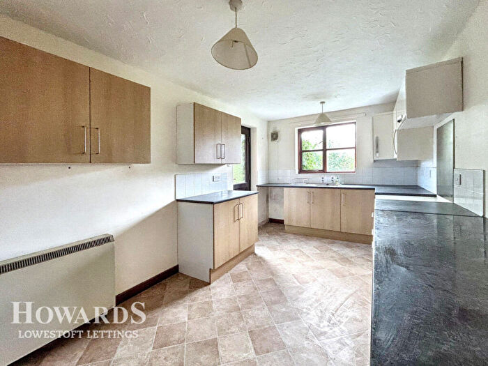 3 Bedroom Cottage To Rent In Grange Farm Cottages, Lowestoft, NR33