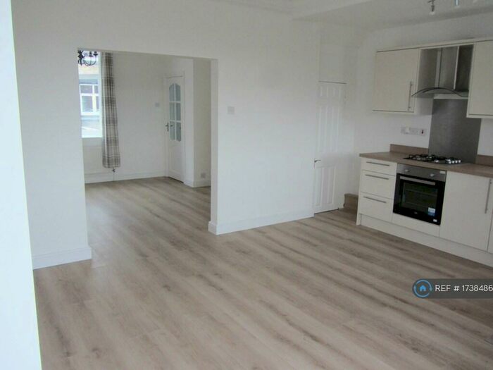 2 Bedroom Terraced House To Rent In Barnsley, Barnsley, S75