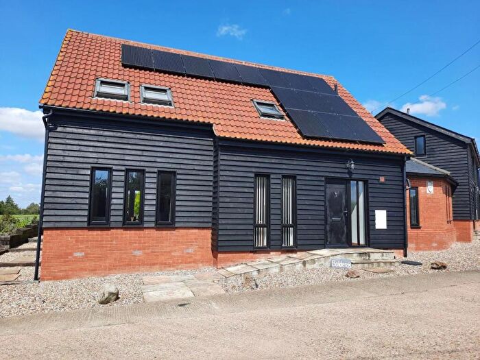 3 Bedroom Detached House To Rent In Southgate Farm, Broadfield, Buntingford, SG9