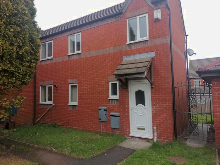 2 Bedroom Semi-Detached House To Rent In Elizabeth Mews, Tividale, Oldbury, West Midlands, B69