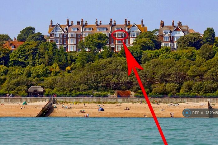 2 Bedroom Flat To Rent In King Edward's Parade, Eastbourne, BN20