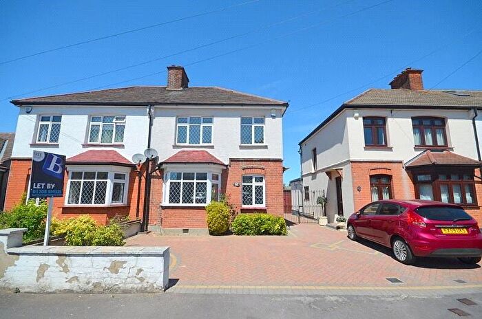 3 Bedroom Semi-Detached House To Rent In Derham Gardens, Upminster, Essex, RM14