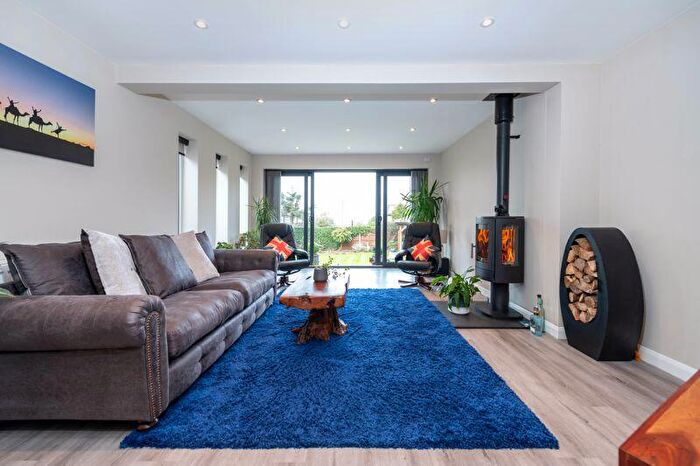 4 Bedroom Detached House For Sale In Waterloo Paddock, Leadenham, Lincoln, LN5