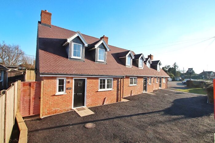 2 Bedroom Detached House For Sale In Canterbury Road, Densole, Folkestone, CT18