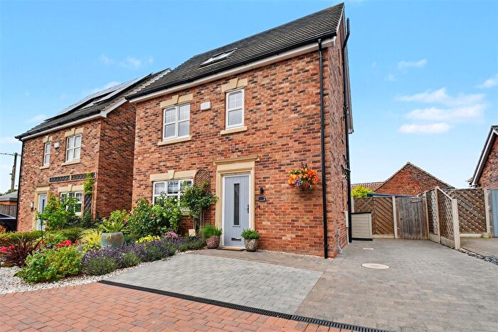 3 Bedroom Detached House For Sale In Wellington Grove, Kirmington, Ulceby, DN39