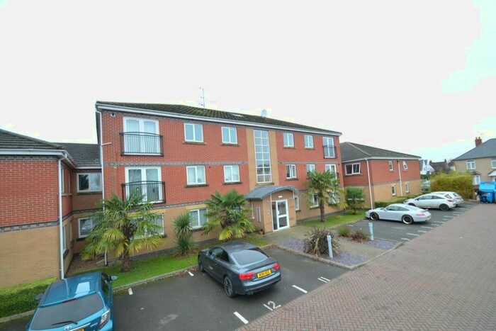 2 Bedroom Flat To Rent In Cole Court Reservoir Road, Kettering NN16
