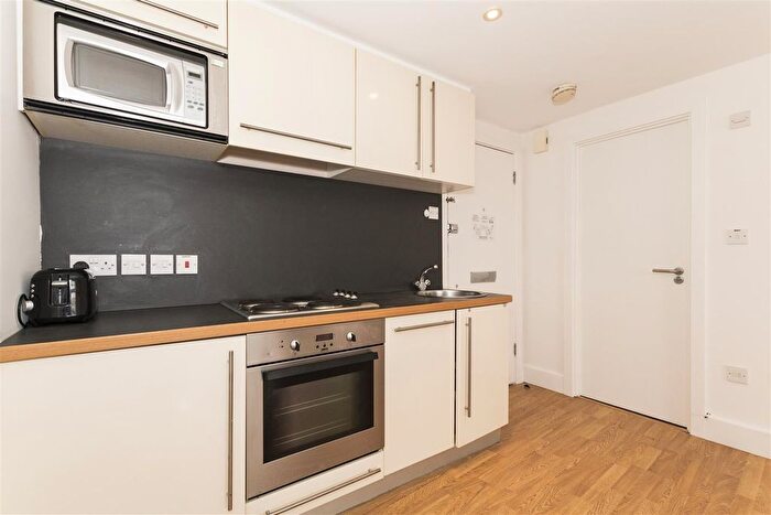 1 Bedroom Flat To Rent In Nell Gwynn House, Sloane Avenue, Chelsea, London, SW3