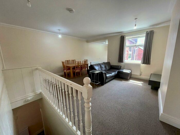 2 Bedroom Apartment To Rent In Stretton Road, Leicester, LE3