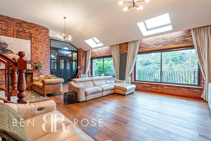 5 Bedroom Detached House For Sale In Hoggs Lane, Chorley, PR7