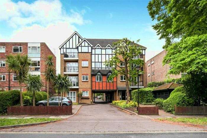 2 Bedroom Apartment To Rent In Chartwell Lodge, Brackley Road, Beckenham, BR3