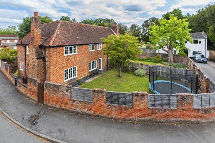 4 Bedroom Farmhouse For Sale In Thorpe, Surrey, TW20