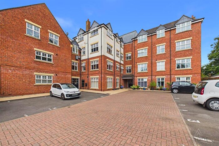 1 Bedroom Apartment For Sale In Roebuck Close, Uttoxeter, Staffordshire, ST14