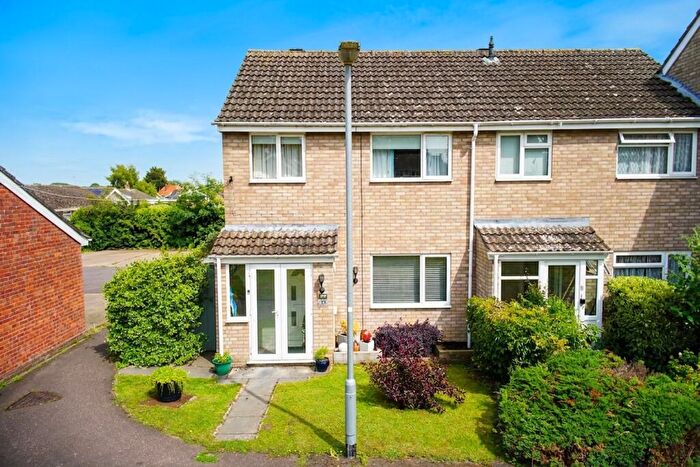 3 Bedroom End Of Terrace House For Sale In Maltings Drive, Harleston, IP20