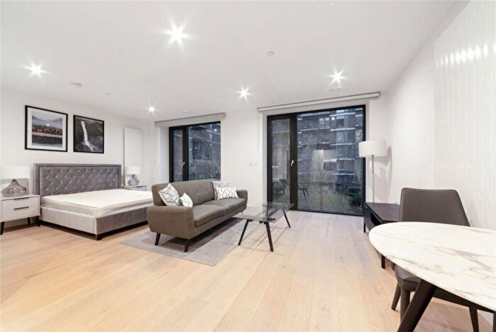 1 Bedroom Apartment To Rent In John Cabot House, Royal Wharf, E16