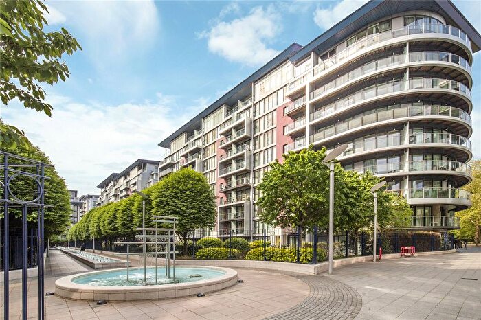 1 Bedroom Flat To Rent In Oswald Building, Queenstown Road, London, SW11