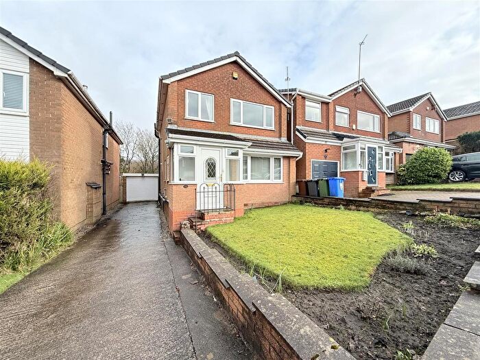 4 Bedroom Detached House For Sale In Fold Crescent, Carrbrook, Stalybridge, SK15