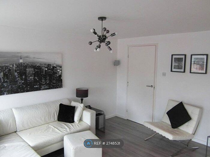 2 Bedroom Flat To Rent In Wilson Street, Glasgow, G1