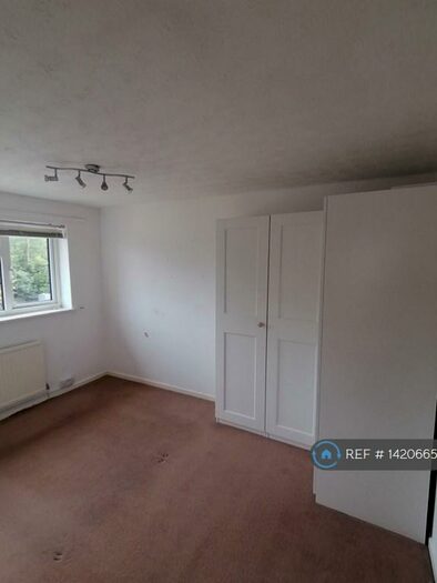 1 Bedroom Flat To Rent In Shergar Close, Gloucester, GL4