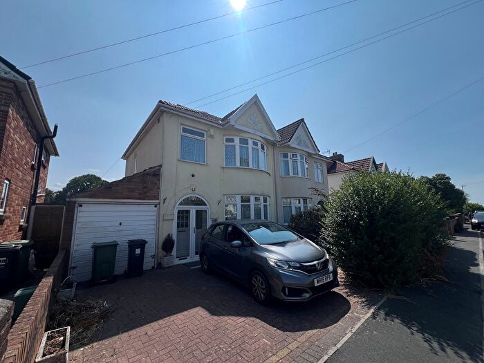 4 Bedroom Property To Rent In Pine Grove, Bristol, BS7