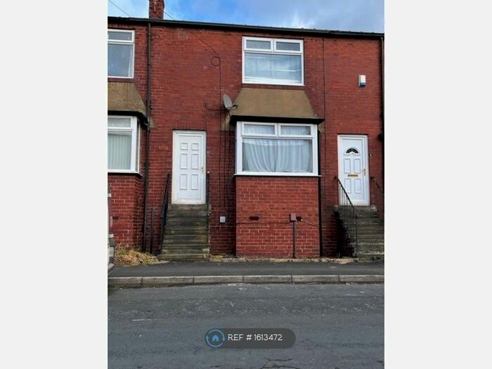 2 Bedroom Terraced House To Rent In Nansen Grove, Leeds, LS13