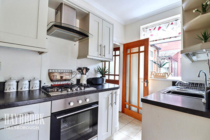 2 Bedroom Detached House For Sale In Butler Road, Sheffield, S6