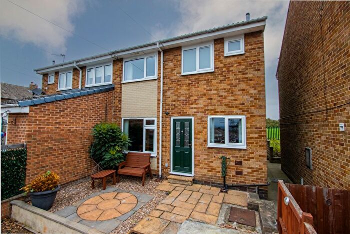 2 Bedroom Semi-Detached House For Sale In Elstone View, Outwood, Wakefield, WF1