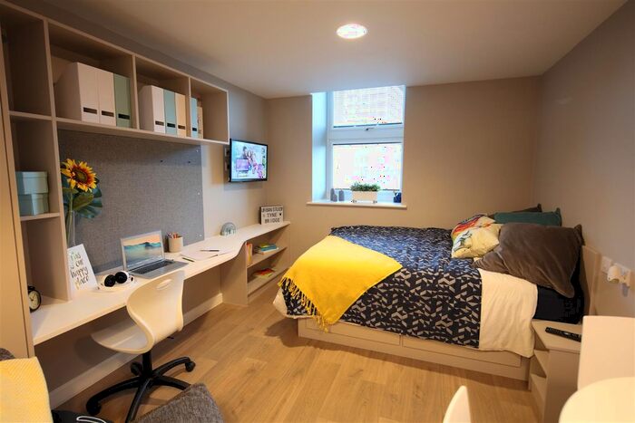 1 Bedroom Flat To Rent In Urban Study Tyne Bridge, Newcastle Upon Tyne, NE1
