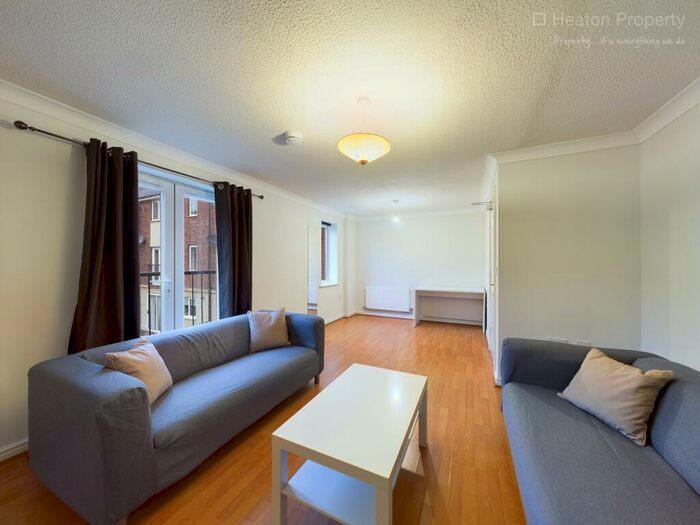 5 Bedroom Terraced House To Rent In Hartford Court, Heaton, Newcastle Upon Tyne, NE6