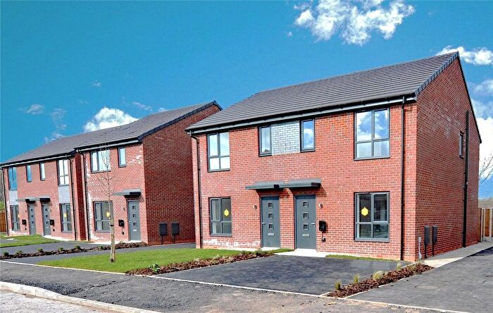 3 Bedroom Semi-Detached House For Sale In Weavers Fold, Rochdale, Greater Manchester, OL11