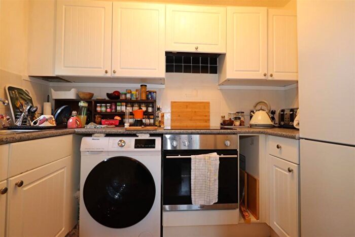1 Bedroom Flat To Rent In Flat Wordsworth House, Macclesfield, SK10