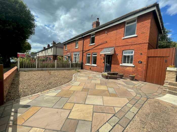 2 Bedroom Semi-Detached House To Rent In Dunns Dale, Maltby, Rotherham, S66