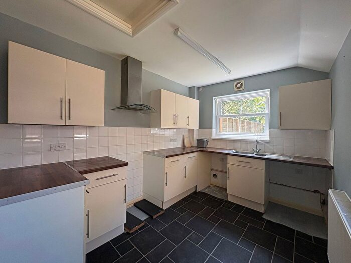3 Bedroom Terraced House For Sale In Gordon Road, Sevenoaks, TN13
