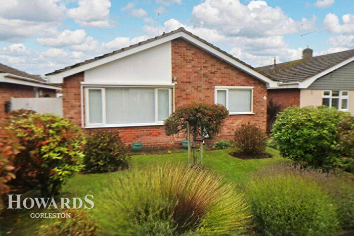 3 Bedroom Detached Bungalow For Sale In Lawyer Corys, Gorleston, NR31